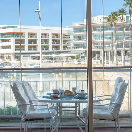 A65 - Marina Moor In Lagos