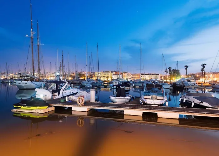 Apartment A65 - Marina Moor In Lagos
