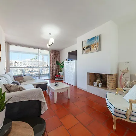 A65 - Marina Moor In * ラゴス